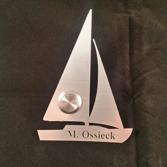 Edelstahlschild, Segelschiff